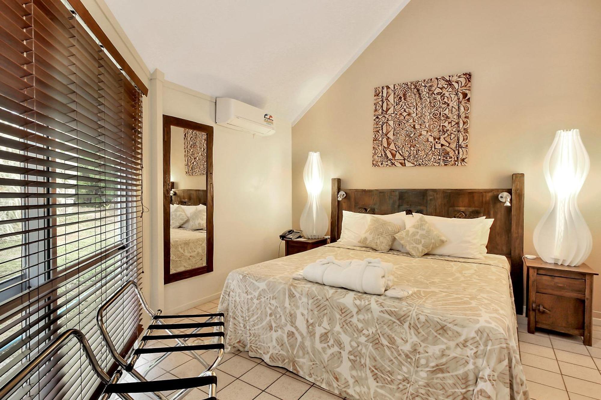 Crown Beach Resort & Spa (Adults Only) Раратонга Экстерьер фото